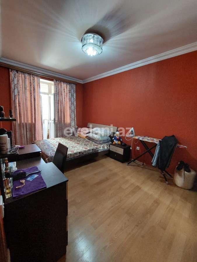 Sale, old building, 2 room, 63 m², Nasimi r.