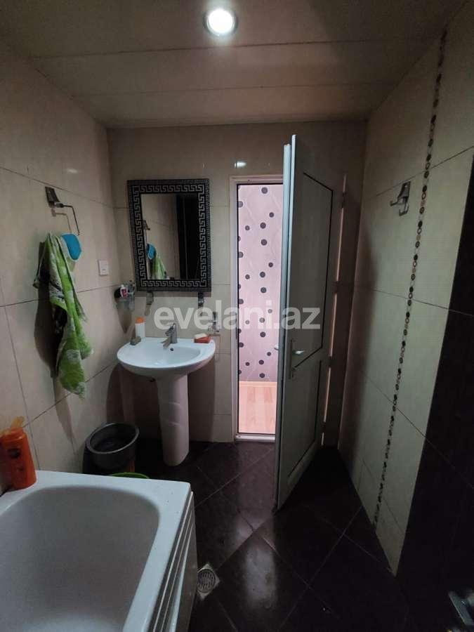 Sale, old building, 2 room, 63 m², Nasimi r.