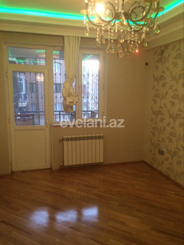 Satılır, yeni tikili, 2 otaqlı, 65 m², İnşaatçılar m.