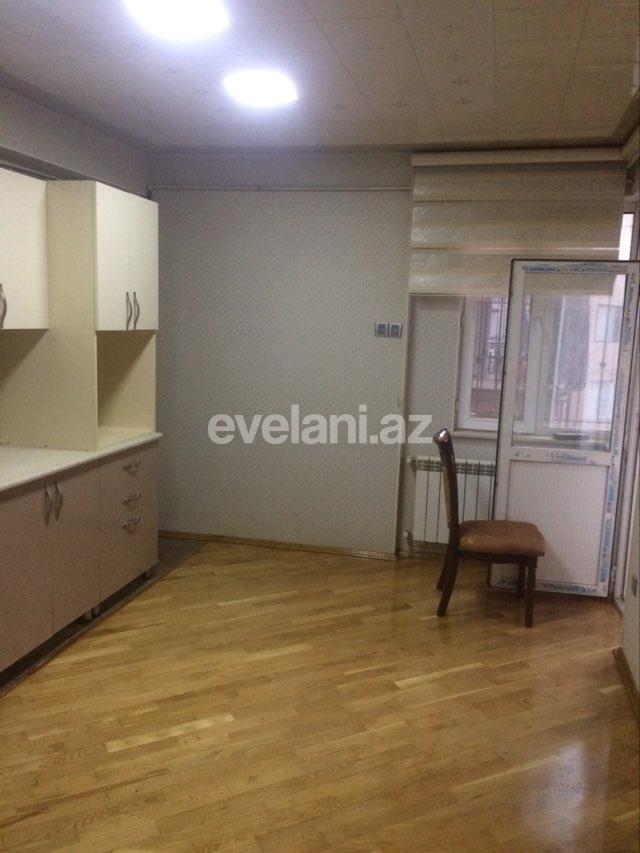 Satılır, yeni tikili, 2 otaqlı, 65 m², İnşaatçılar m.