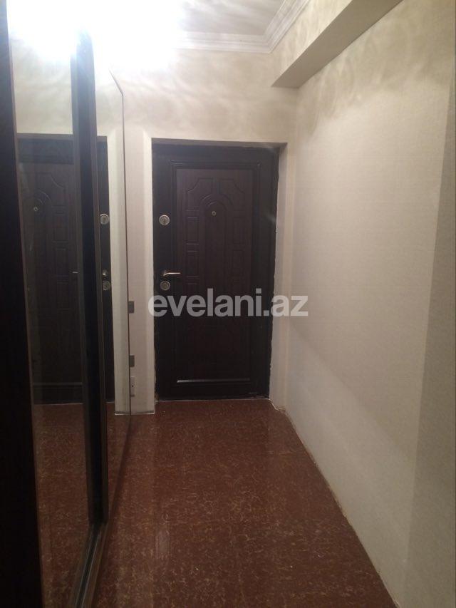Satılır, yeni tikili, 2 otaqlı, 65 m², İnşaatçılar m.