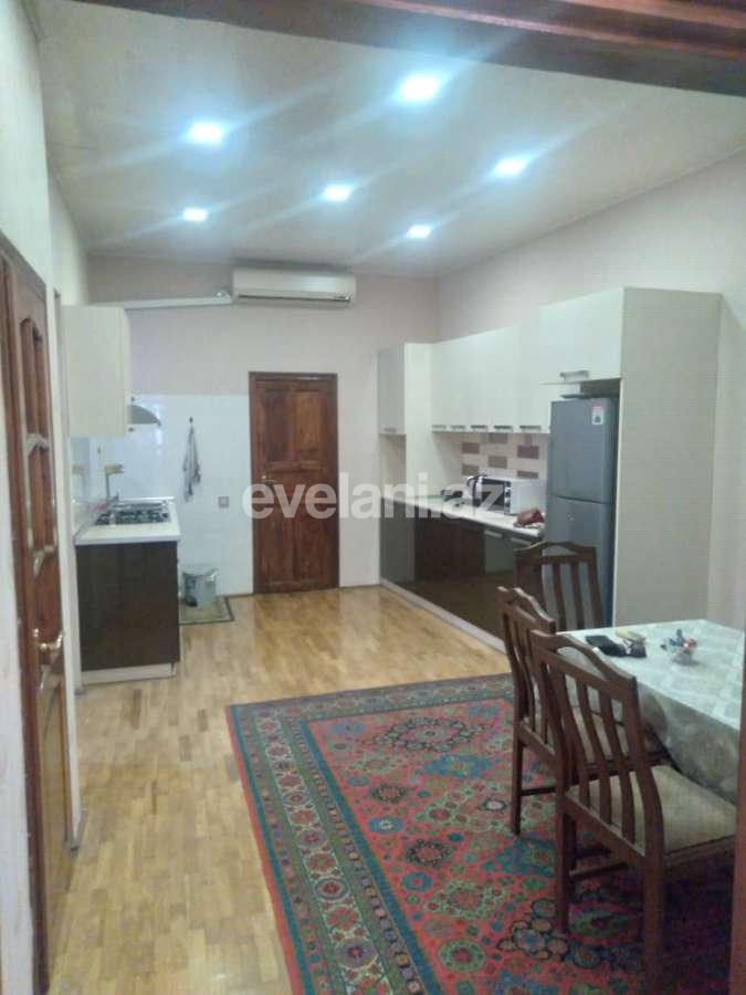 Sale, old building, 2 room, 66 m², Sabail r.