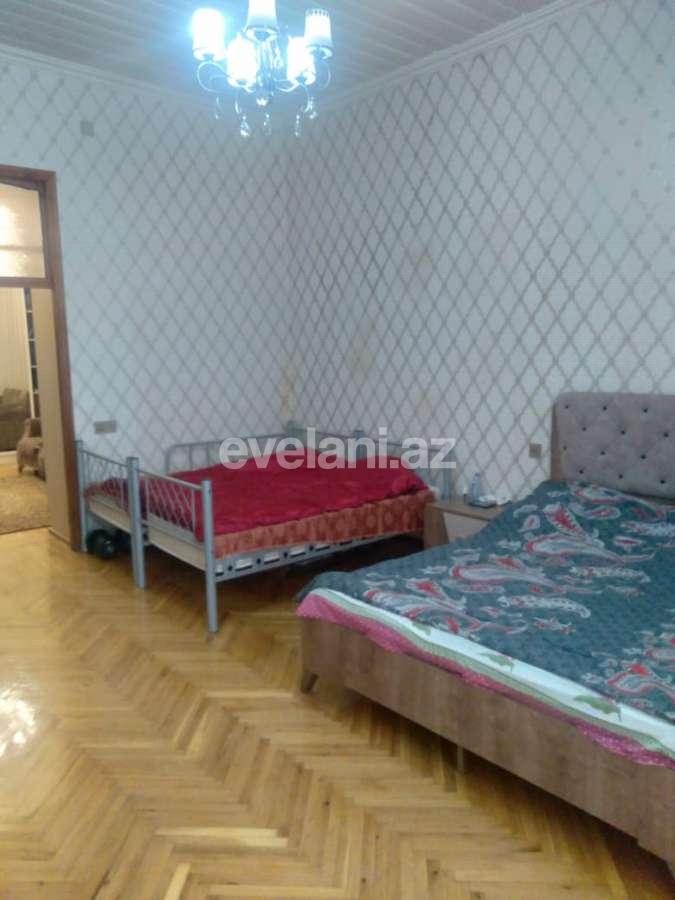 Sale, old building, 2 room, 66 m², Sabail r.