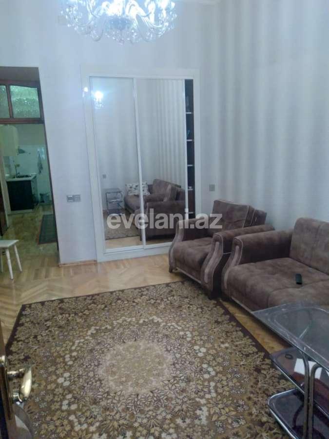 Sale, old building, 2 room, 66 m², Sabail r.