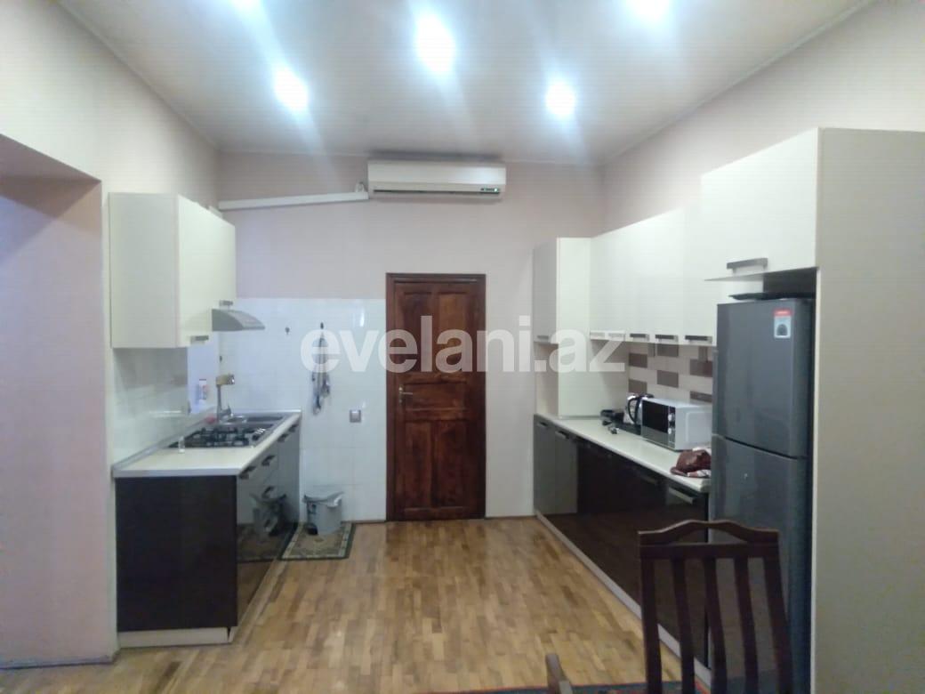 Sale, old building, 2 room, 66 m², Sabail r.