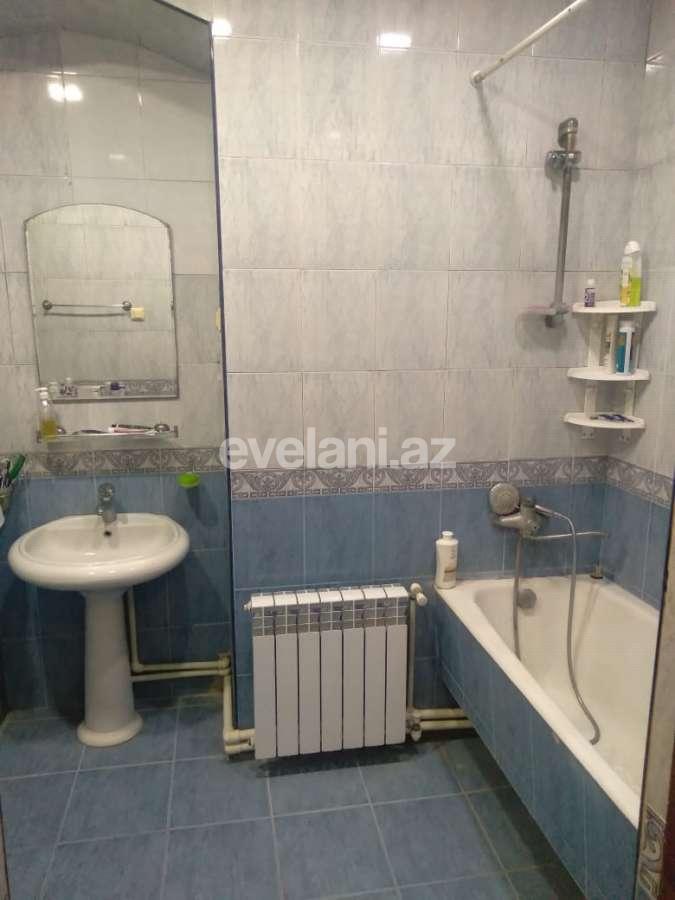 Sale, old building, 2 room, 66 m², Sabail r.