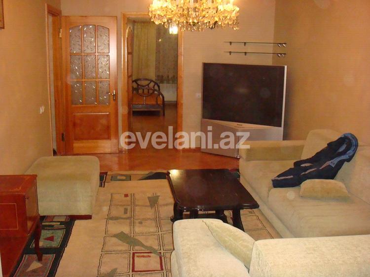 Kirayə verilir, köhnə tikili, 3 otaqlı, 70 m², Nizami m.