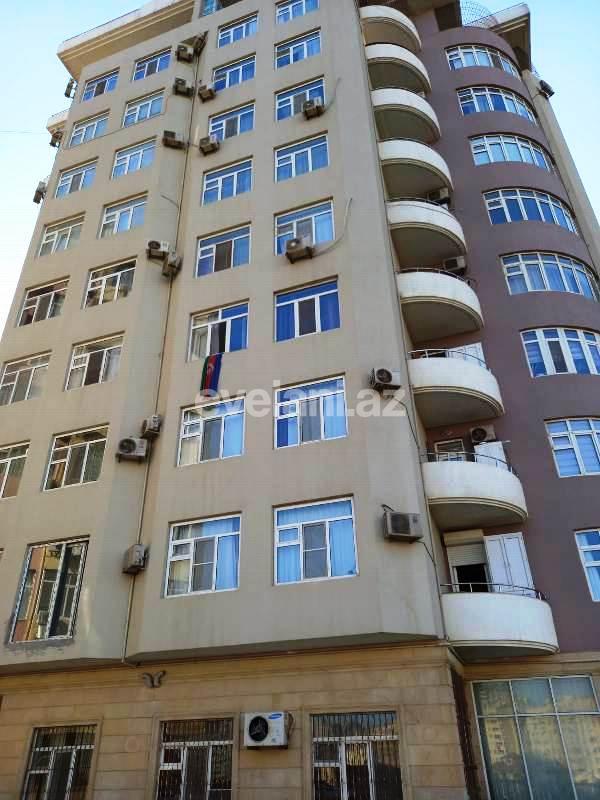Satılır, yeni tikili, 3 otaqlı, 130 m², İnşaatçılar m.