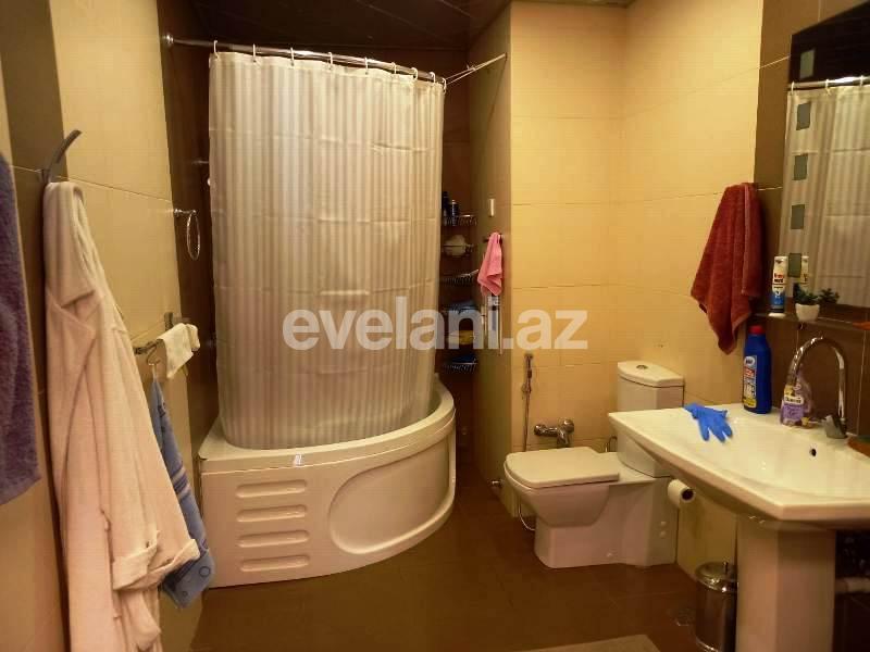 Satılır, yeni tikili, 3 otaqlı, 130 m², İnşaatçılar m.