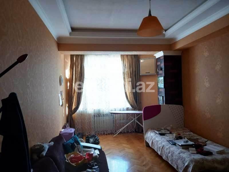 Satılır, yeni tikili, 3 otaqlı, 130 m², İnşaatçılar m.