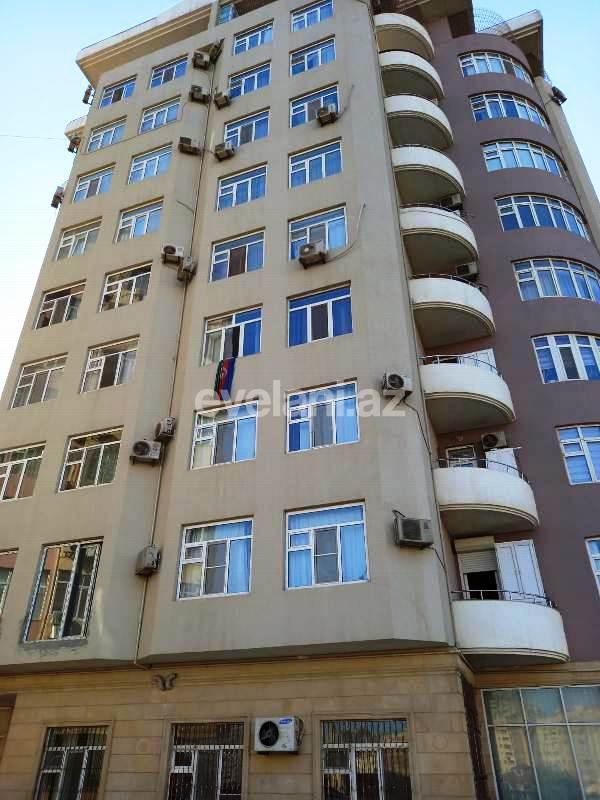 Satılır, yeni tikili, 3 otaqlı, 130 m², İnşaatçılar m.