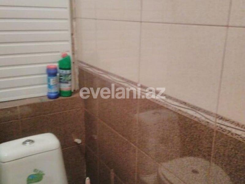 Satılır, köhnə tikili, 3 otaqlı, 67 m², Azadlıq prospekti m.