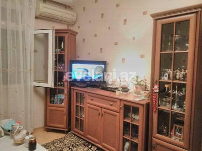 Satılır, köhnə tikili, 3 otaqlı, 67 m², Azadlıq prospekti m.