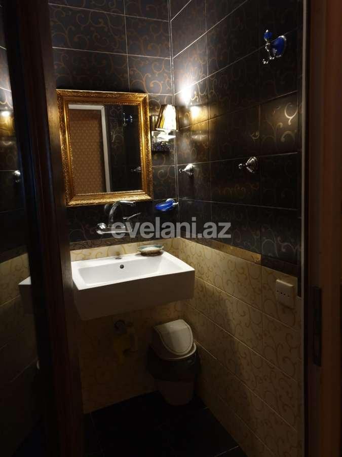 Sale, old building, 5 room, 80 m², Icheri Sheher m.