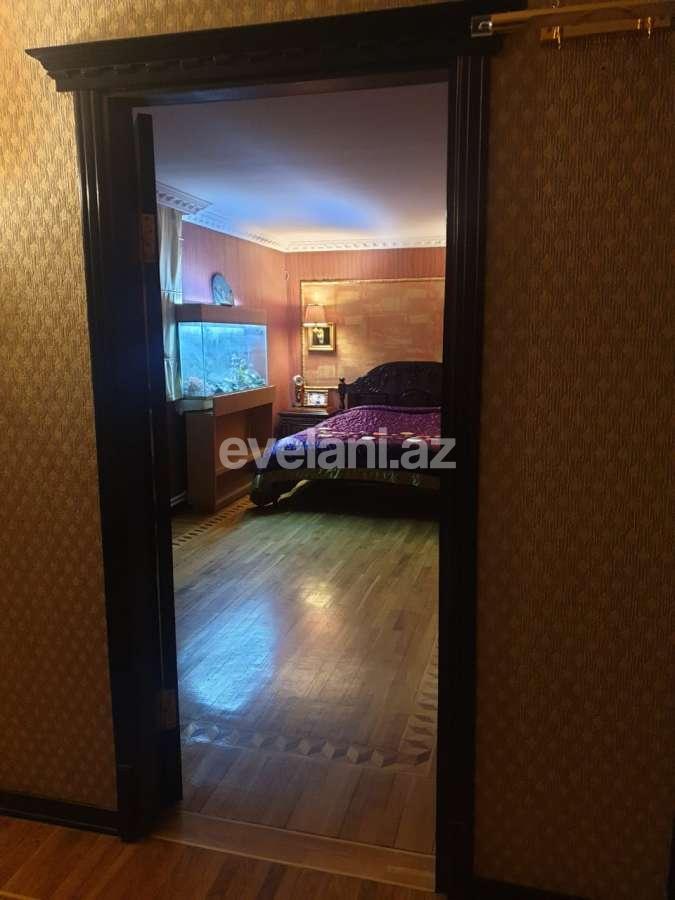 Sale, old building, 5 room, 80 m², Icheri Sheher m.