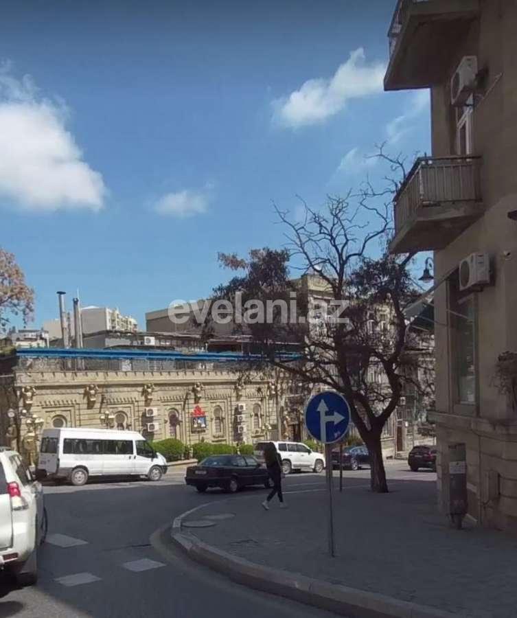 Sale, old building, 5 room, 80 m², Icheri Sheher m.