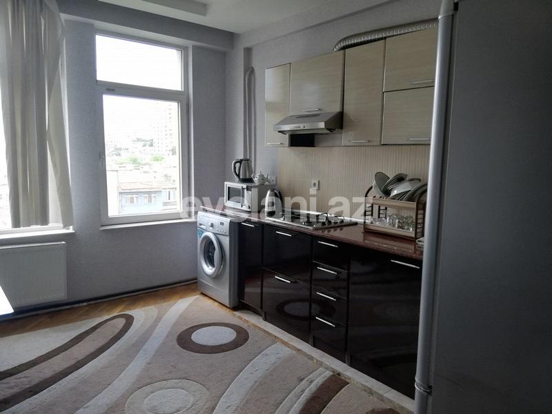 Satılır, yeni tikili, 3 otaqlı, 120 m², Nizami m.