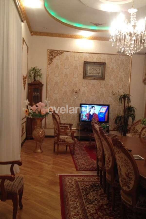 Satılır, köhnə tikili, 3 otaqlı, 120 m², Sahil m.