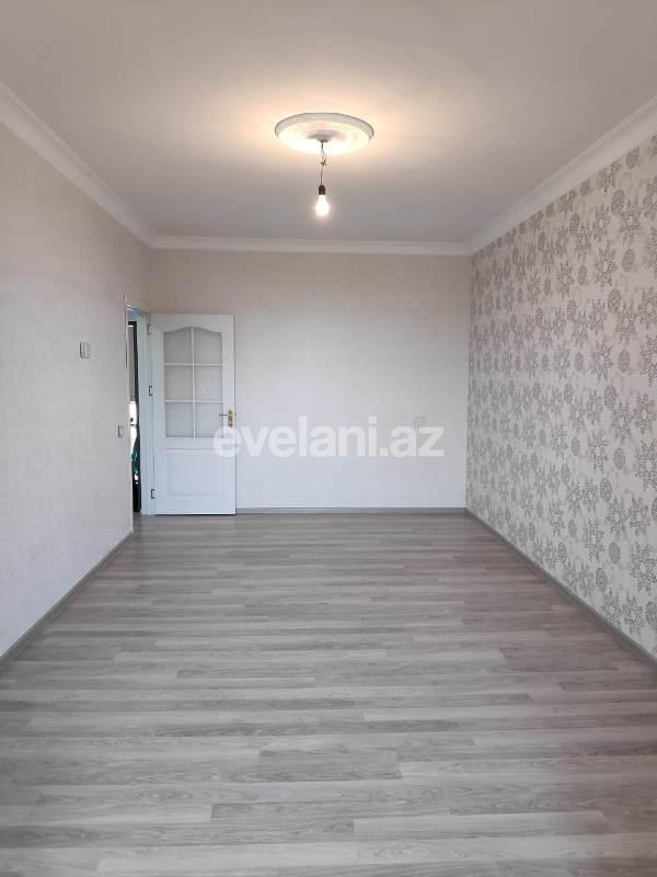 Satılır, köhnə tikili, 2 otaqlı, 32 m², Azadlıq prospekti m.