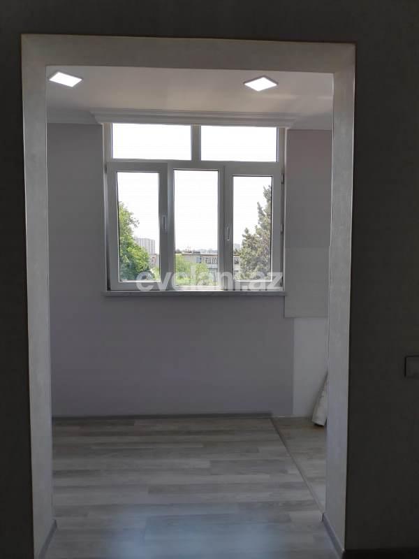 Satılır, köhnə tikili, 2 otaqlı, 32 m², Azadlıq prospekti m.