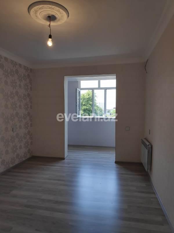 Satılır, köhnə tikili, 2 otaqlı, 32 m², Azadlıq prospekti m.