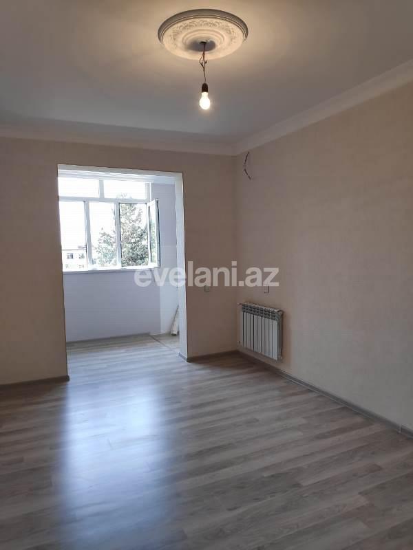 Satılır, köhnə tikili, 2 otaqlı, 32 m², Azadlıq prospekti m.