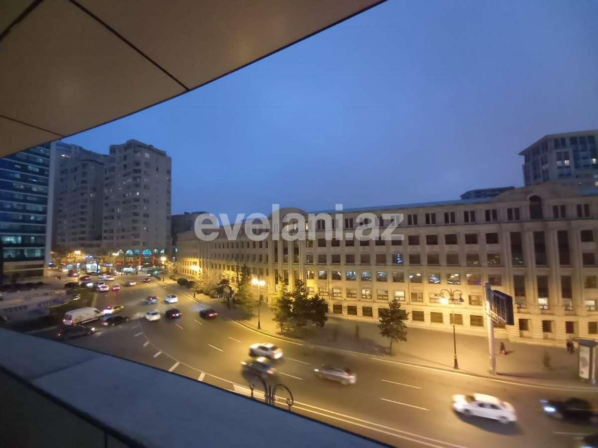 Satılır, yeni tikili, 4 otaqlı, 190 m², Nizami m.