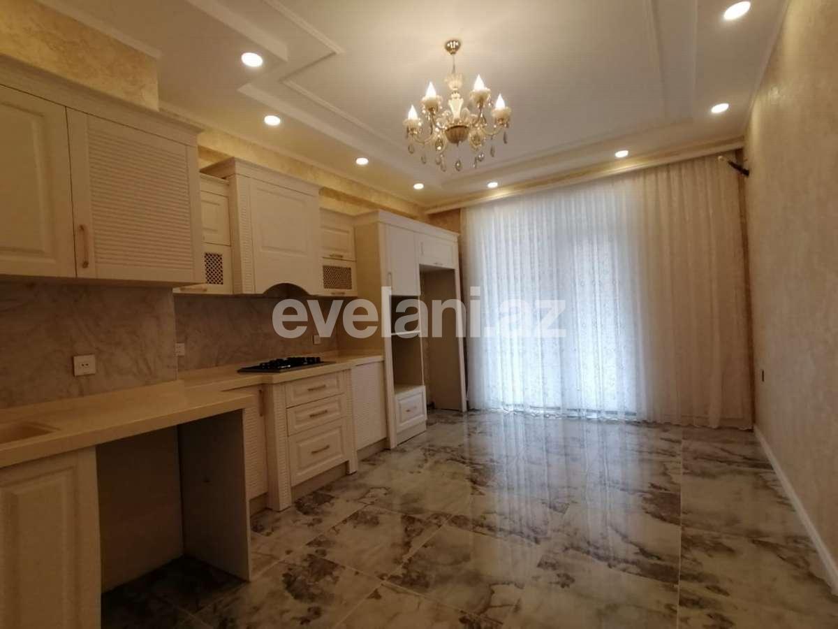 Satılır, yeni tikili, 3 otaqlı, 136 m², 8 Noyabr m.