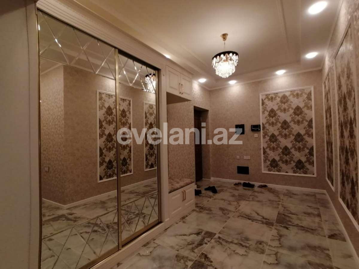 Satılır, yeni tikili, 3 otaqlı, 136 m², 8 Noyabr m.