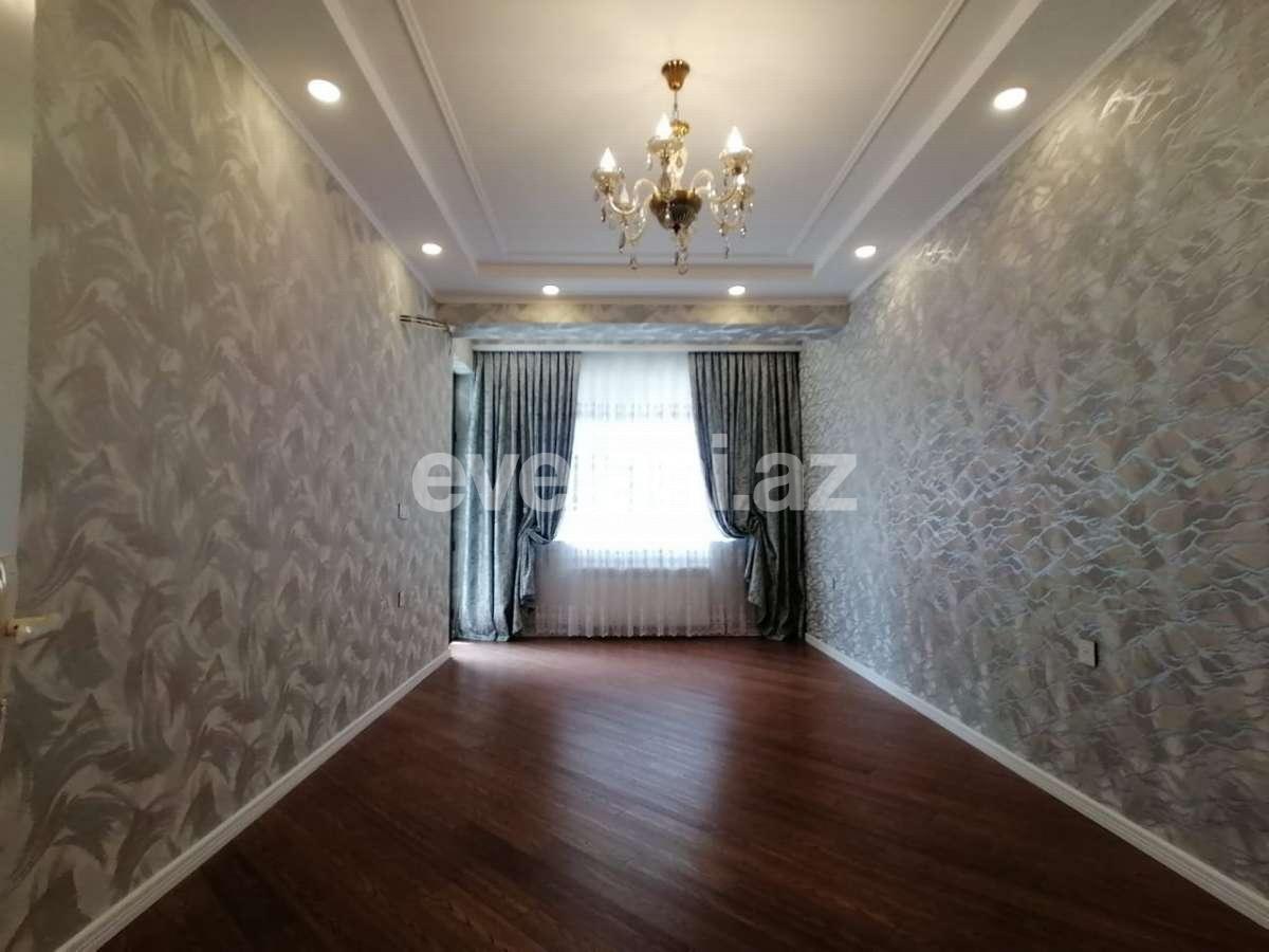 Satılır, yeni tikili, 3 otaqlı, 136 m², 8 Noyabr m.