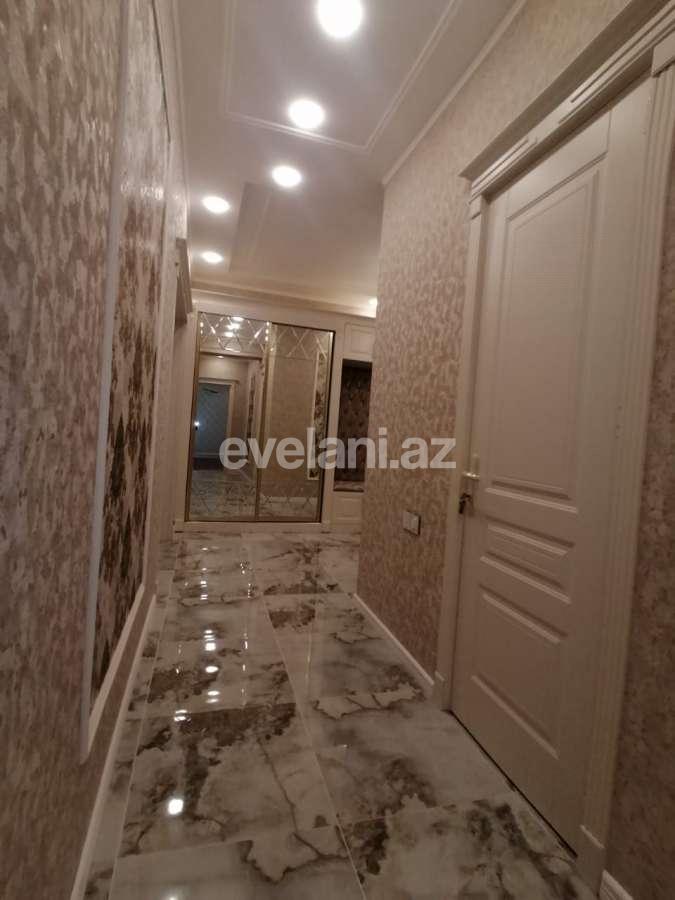 Satılır, yeni tikili, 3 otaqlı, 136 m², 8 Noyabr m.