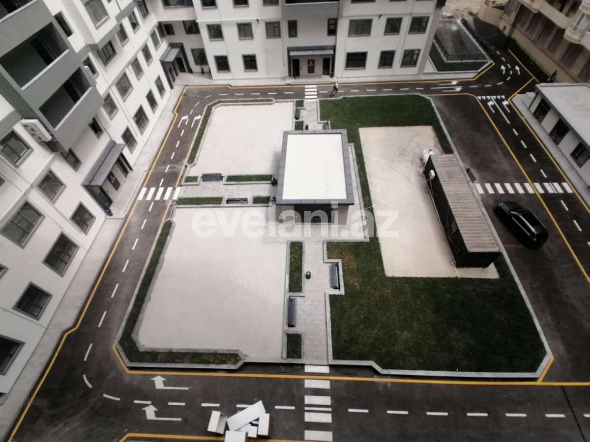 Satılır, yeni tikili, 3 otaqlı, 136 m², 8 Noyabr m.