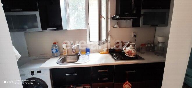 Satılır, köhnə tikili, 2 otaqlı, 55 m², Bakıxanov q.