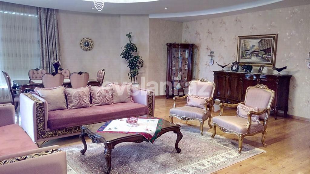 Satılır, yeni tikili, 4 otaqlı, 240 m², 28 may m.