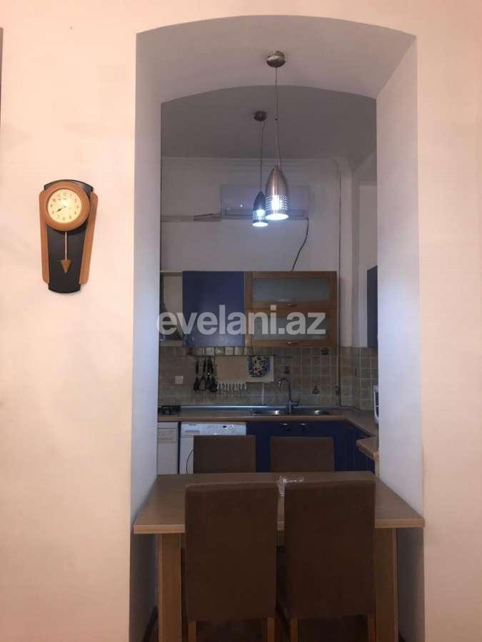 Satılır, köhnə tikili, 6 otaqlı, 130 m², Sahil m.