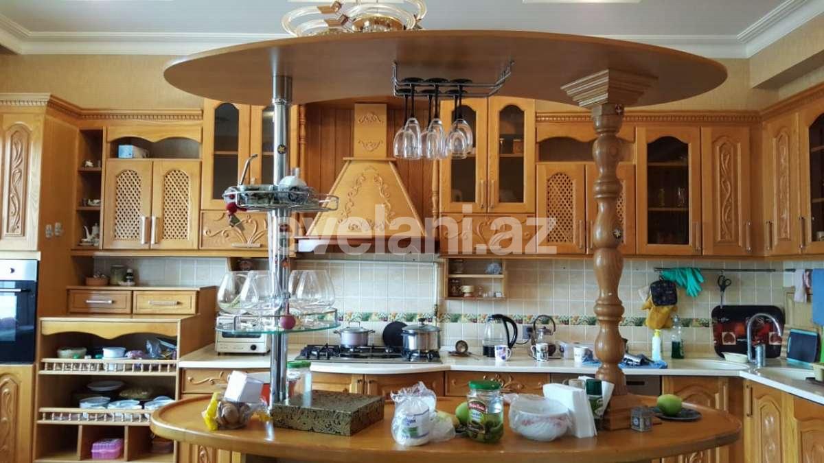 Satılır, yeni tikili, 6 otaqlı, 330 m², Nizami m.