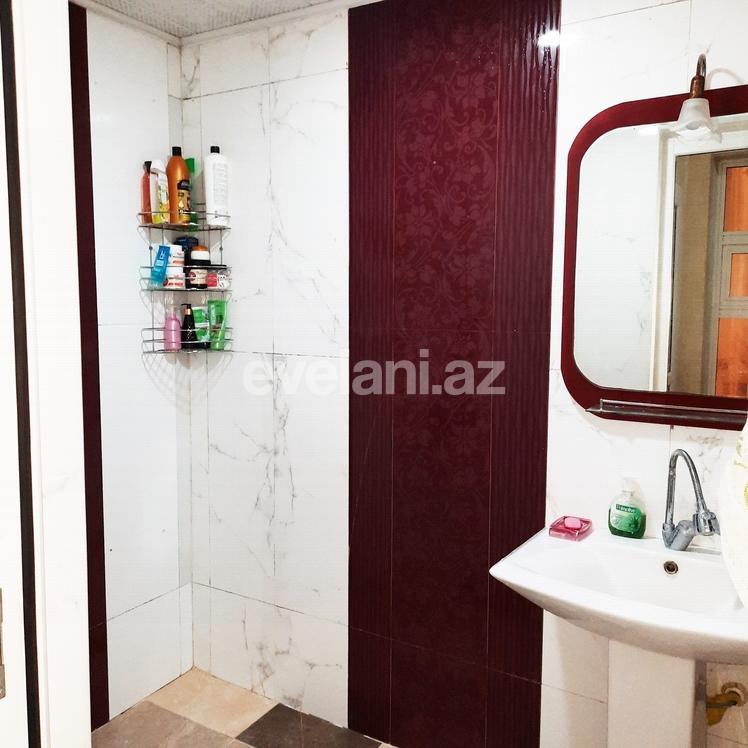 Satılır, həyət evi / bağ, 4 otaqlı, 175 m², İnşaatçılar m.