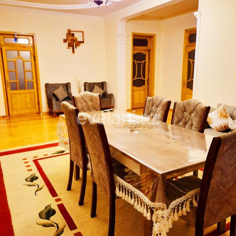 Satılır, həyət evi / bağ, 4 otaqlı, 175 m², İnşaatçılar m.