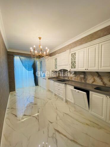 Satılır, yeni tikili, 3 otaqlı, 135 m², Nizami m.