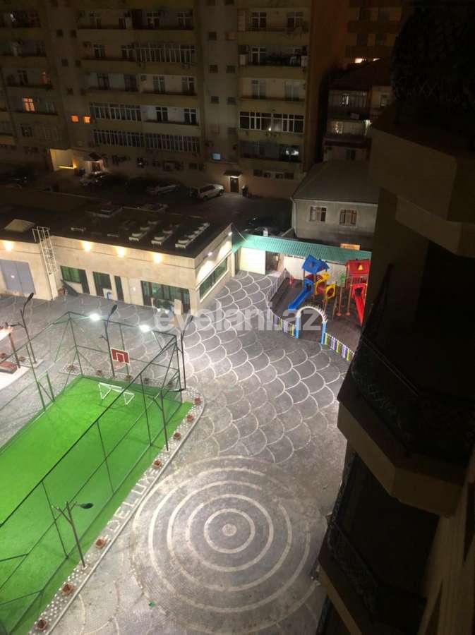 Satılır, yeni tikili, 3 otaqlı, 135 m², Nizami m.