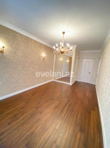 Satılır, yeni tikili, 3 otaqlı, 135 m², Nizami m.