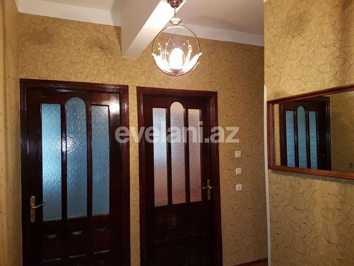 Kirayə verilir, köhnə tikili, 3 otaqlı, 90 m², 8-ci mikrorayon q.