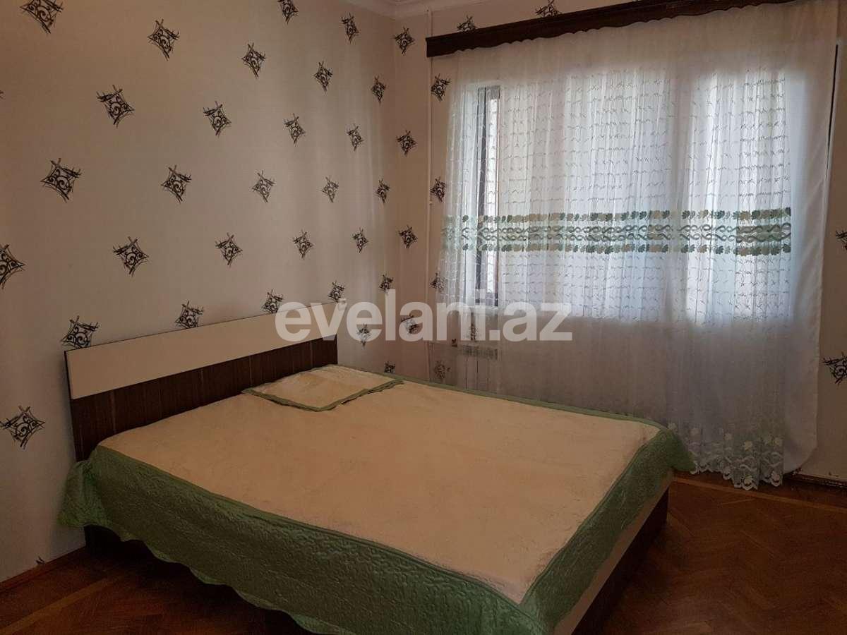 Kirayə verilir, köhnə tikili, 3 otaqlı, 90 m², 8-ci mikrorayon q.