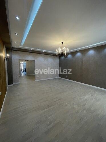 Satılır, yeni tikili, 3 otaqlı, 151 m², 28 may m.