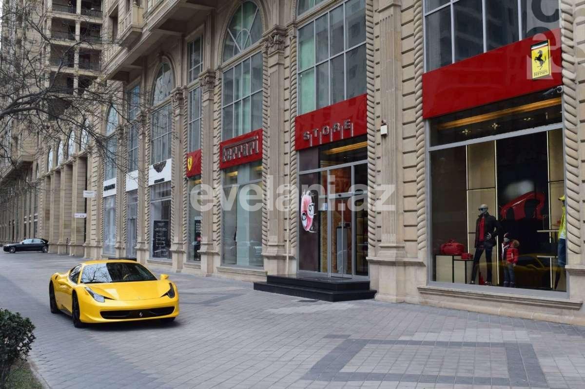 Satılır, yeni tikili, 3 otaqlı, 151 m², 28 may m.