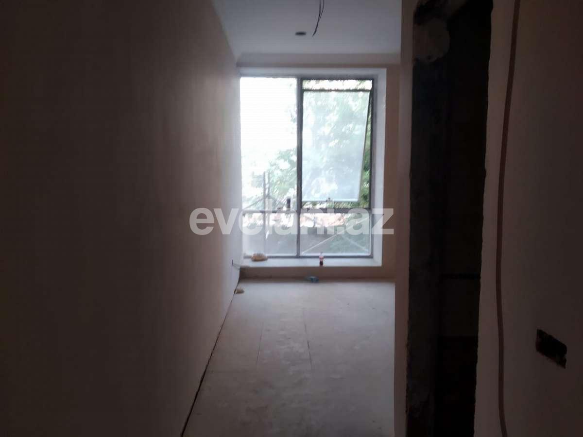 Satılır, ofis, 8 otaqlı, 230 m², 28 may m.