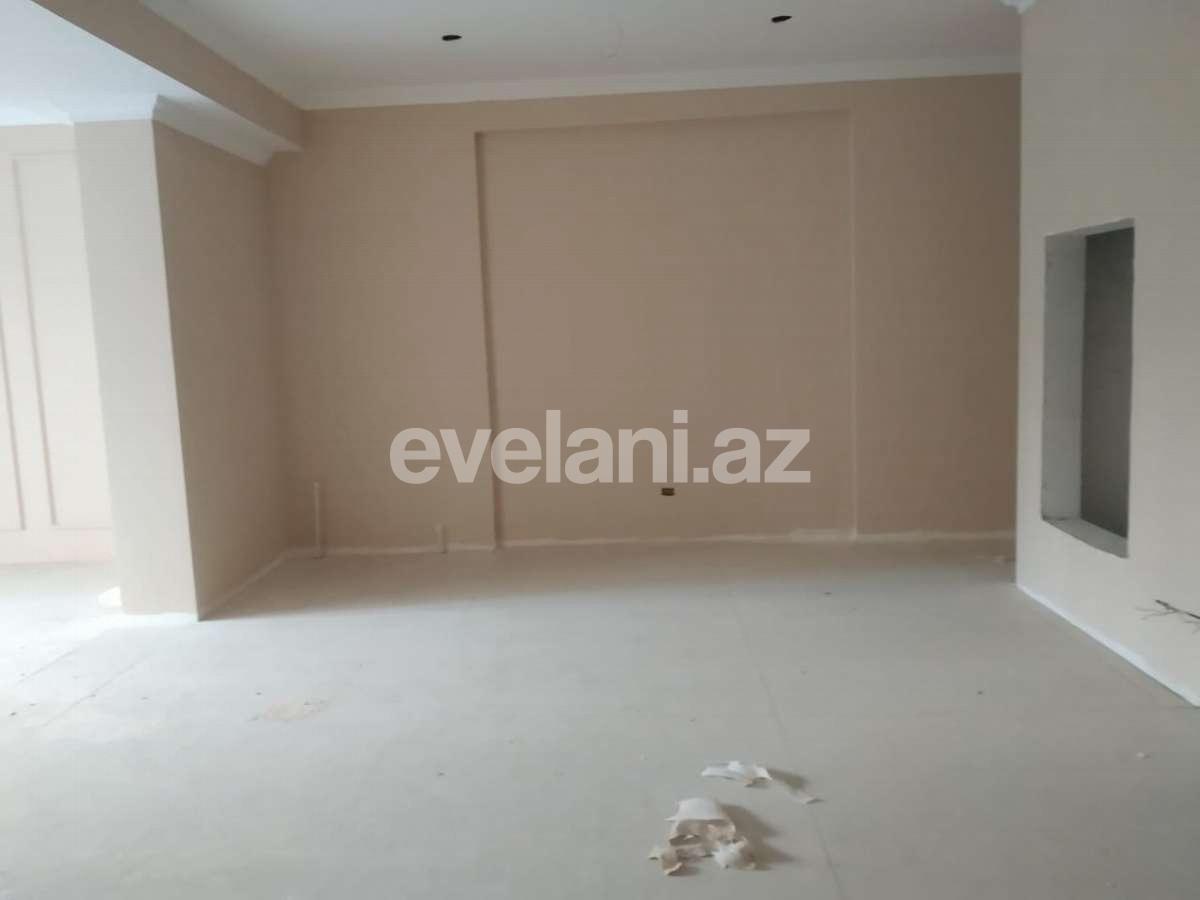 Satılır, ofis, 8 otaqlı, 230 m², 28 may m.