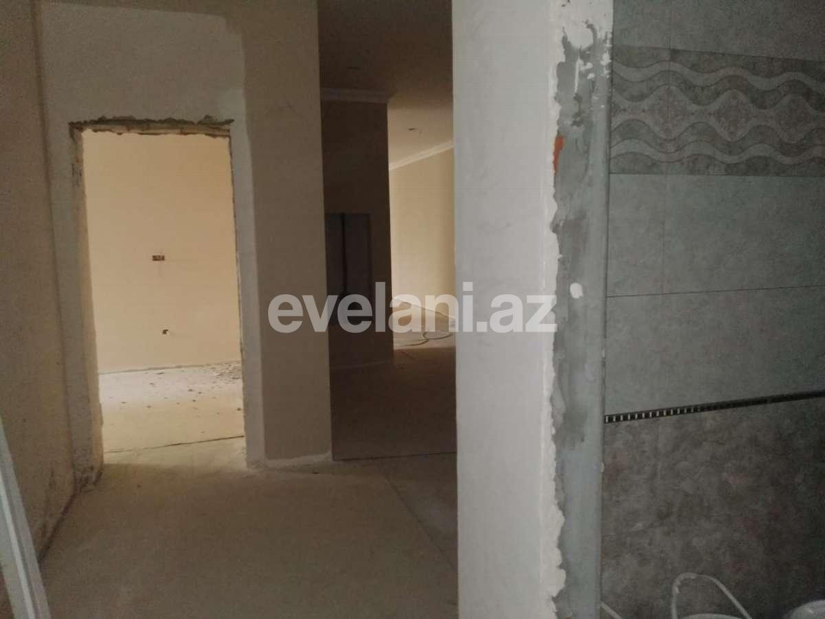 Satılır, ofis, 8 otaqlı, 230 m², 28 may m.