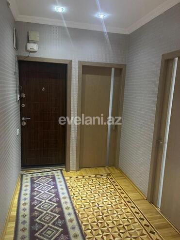 Sale, old building, 4 room, 100 m², Bakikhanov d.