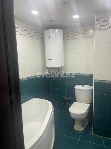 Sale, old building, 4 room, 100 m², Bakikhanov d.